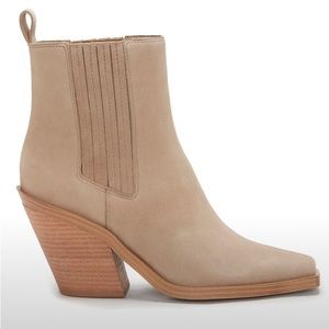VINCE CAMUTO ACKELLA SQUARE-TOE BOOTIE